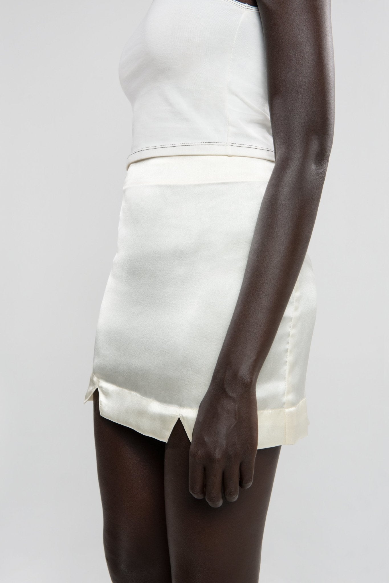 Ivy Pearl White Silk Mini Skirt - Makara wear